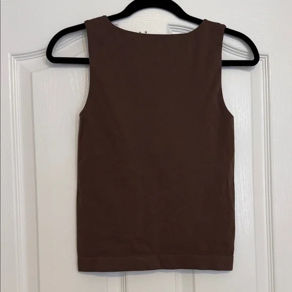 Classic Scoop Neck Tank Top - Brown - Picture 2 of 3